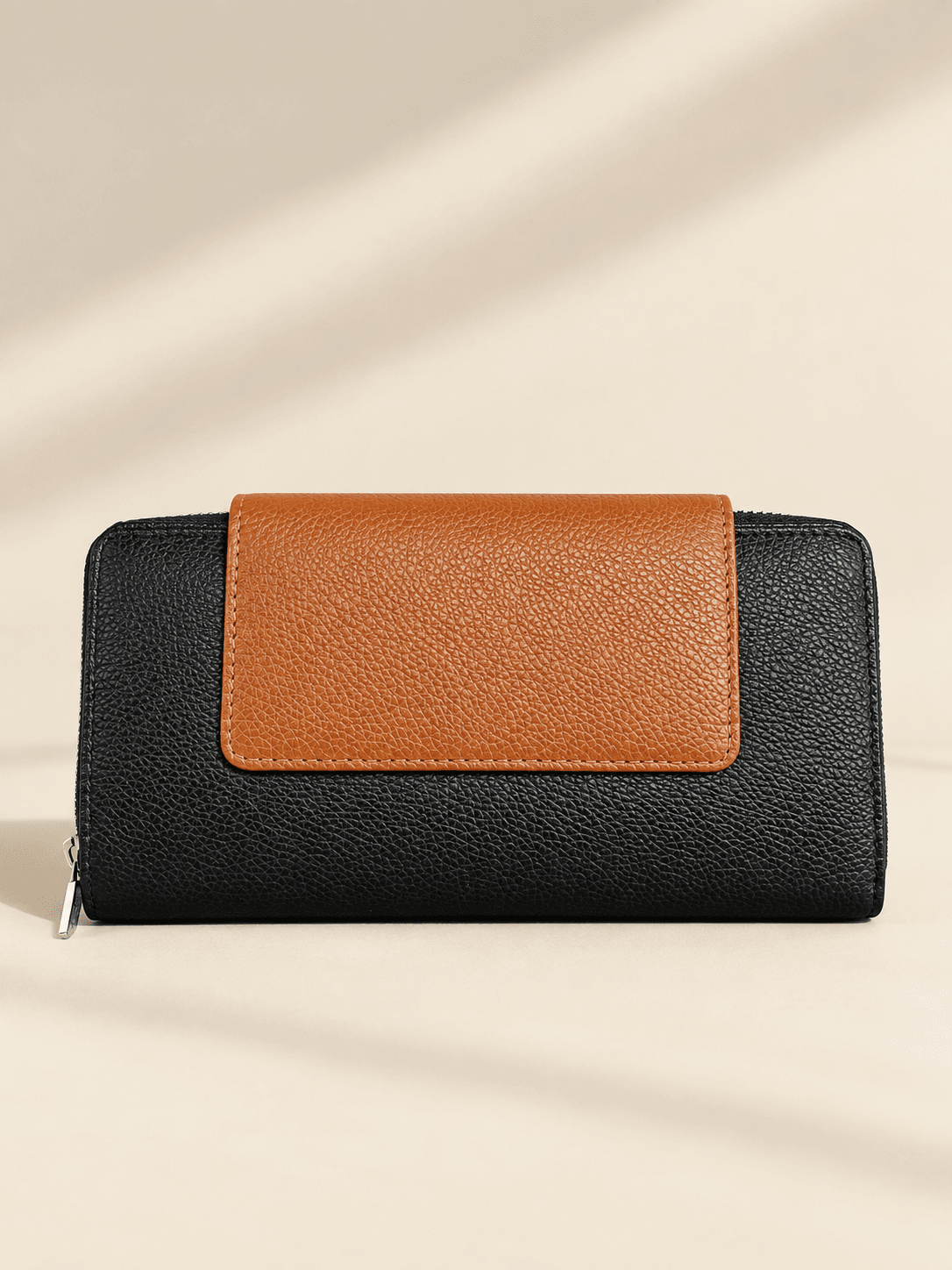 Zip continental wallet in leather, by IND Leather Co.